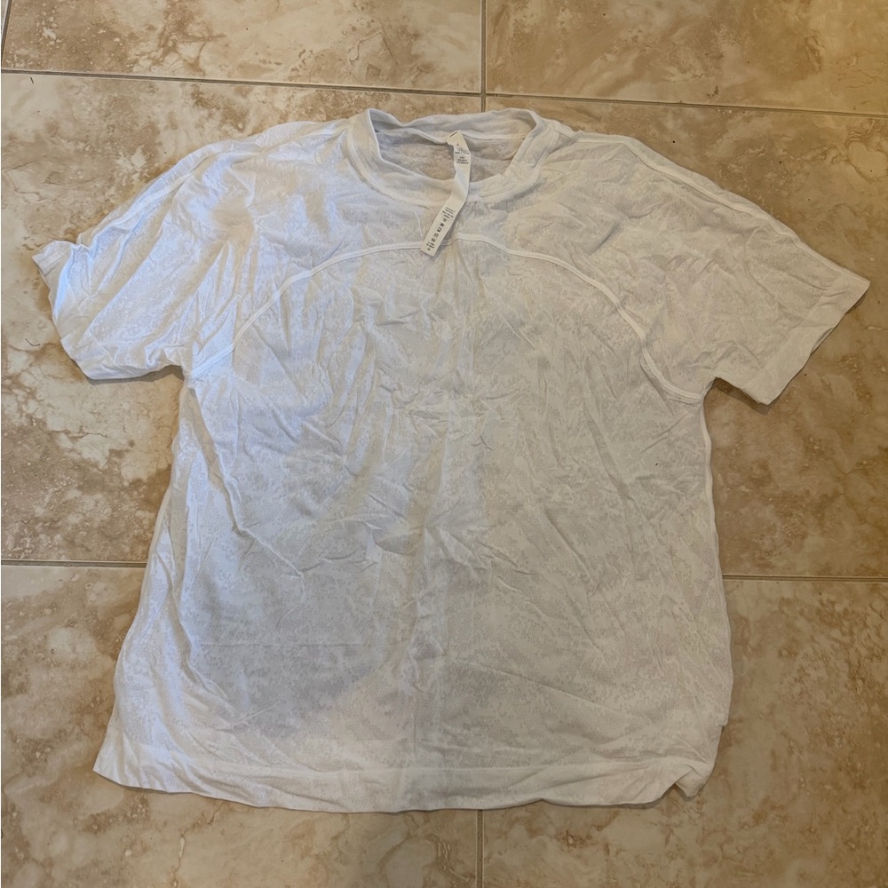 Lululemon women’s white sheer all yours tee size 4